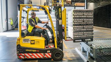 Supply-Chain & Inventory Management: Tackling Cross-Border Logistics for Franchises